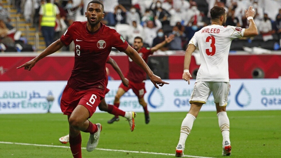 قطر تستهل مشوارها في كأس العرب بالفوز على البحرين (فيديو)