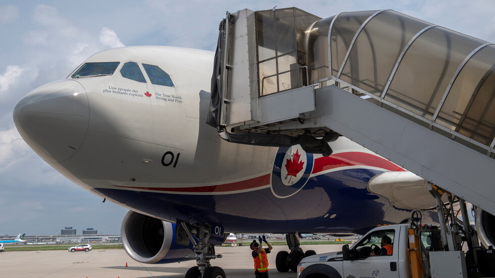 كندا تحظر دخول المسافرين من 3 دول من بينها دولة عربية