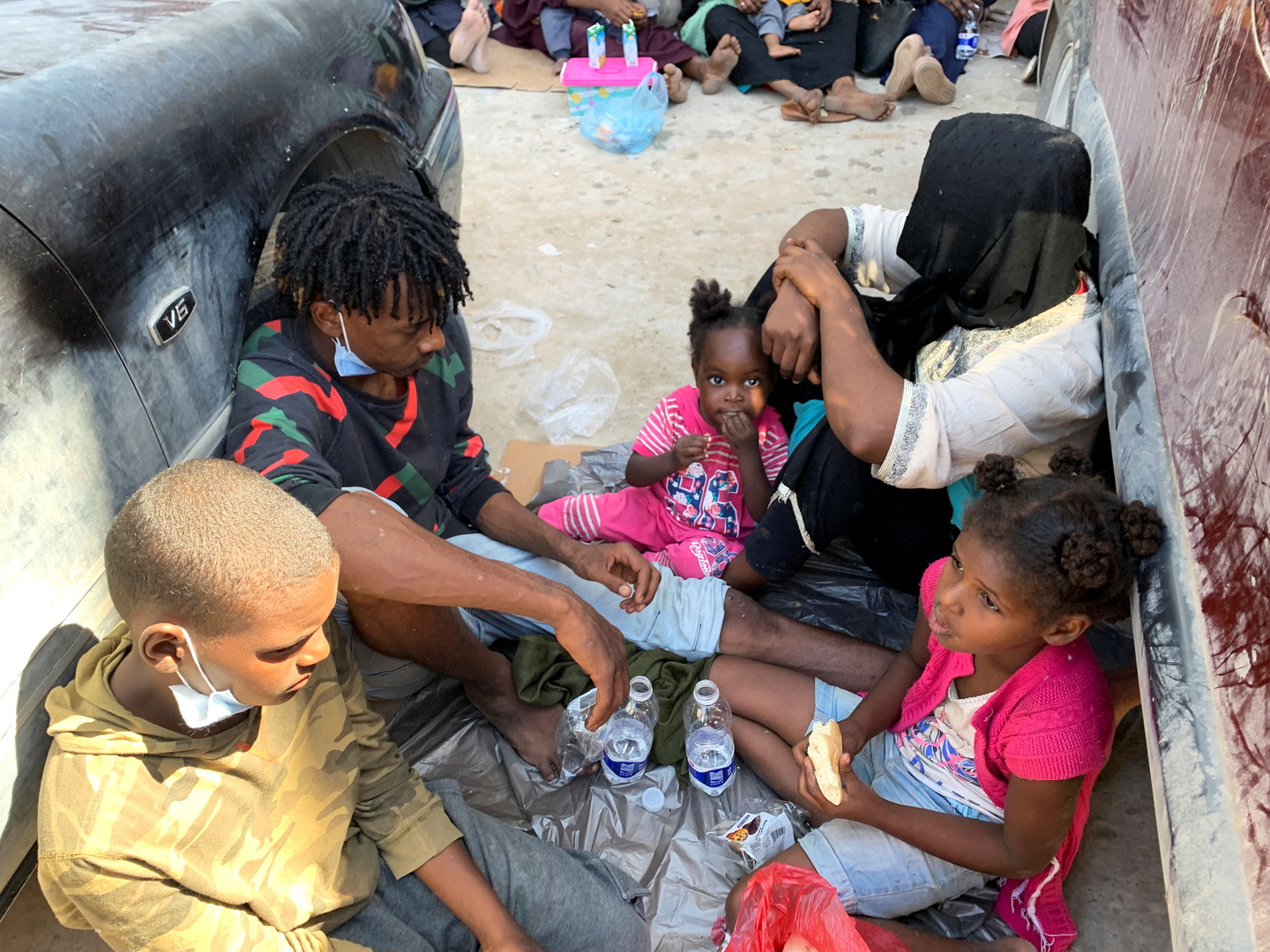 هيومن رايتس ووتش: طالبو اللجوء واللاجئون في ليبيا بحاجة إلى مساعدة طارئة