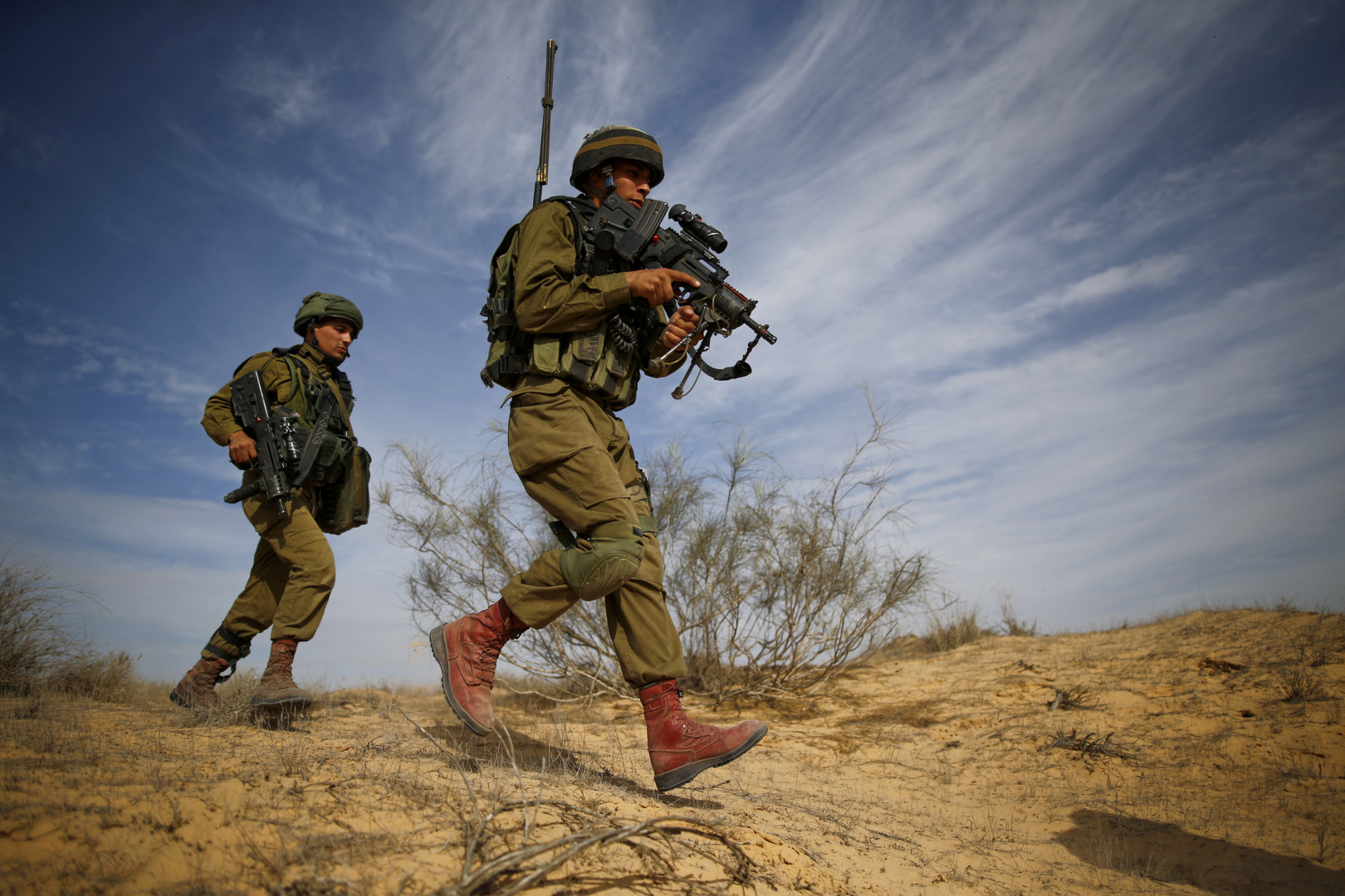 الجيش الإسرائيلي يصادق على تصنيف 6 منظمات فلسطينية 