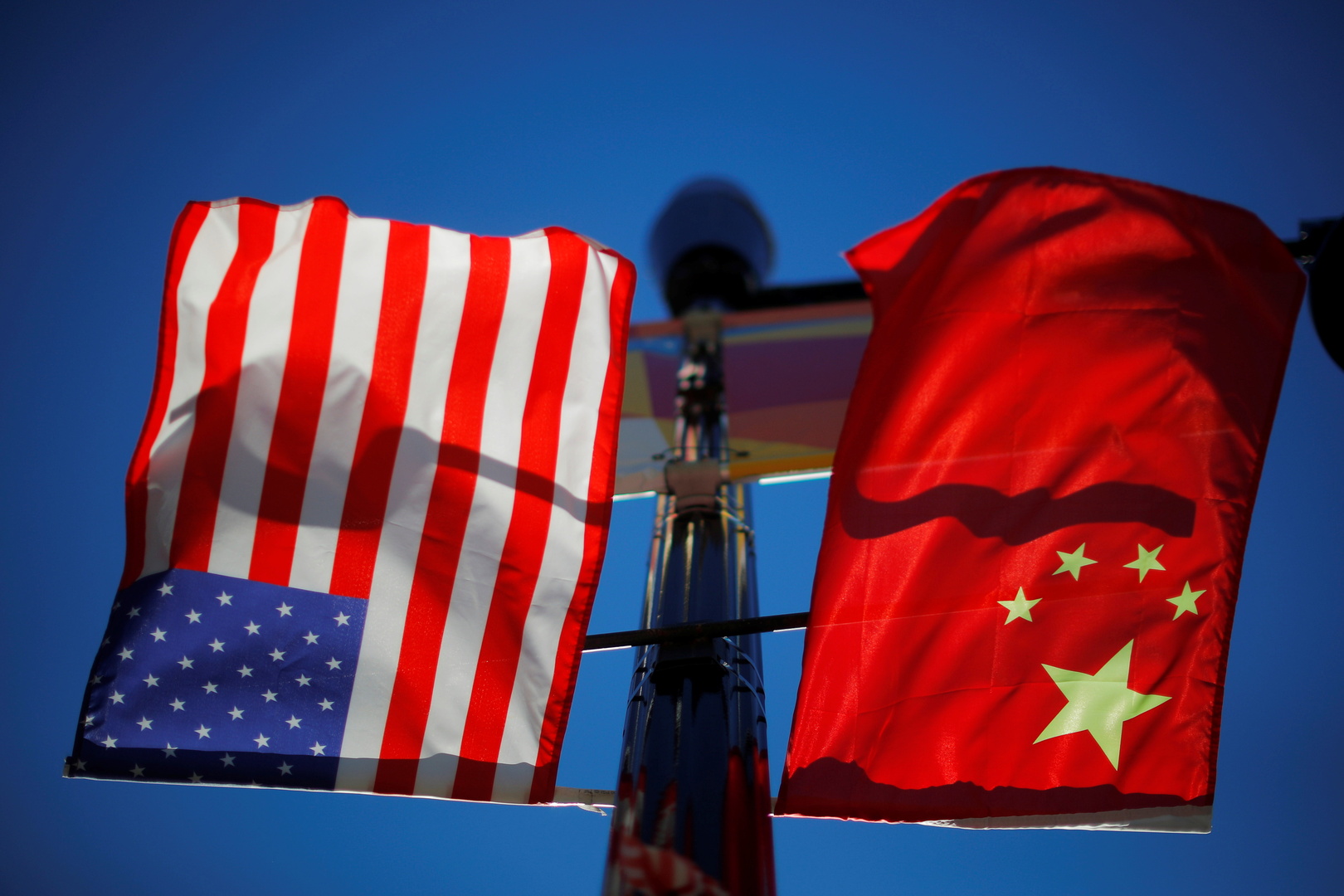 بكين: الصين والولايات المتحدة على اتصال وثيق بشأن اجتماع رئيسي البلدين