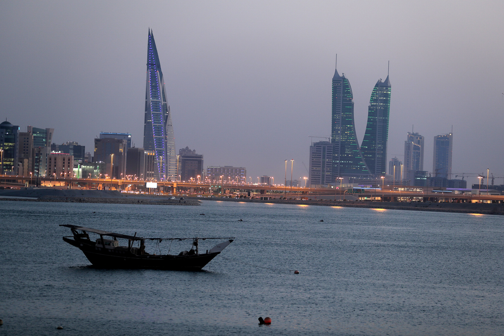 البحرين أول دولة في العالم توافق على الاستخدام الطارئ لدواء 