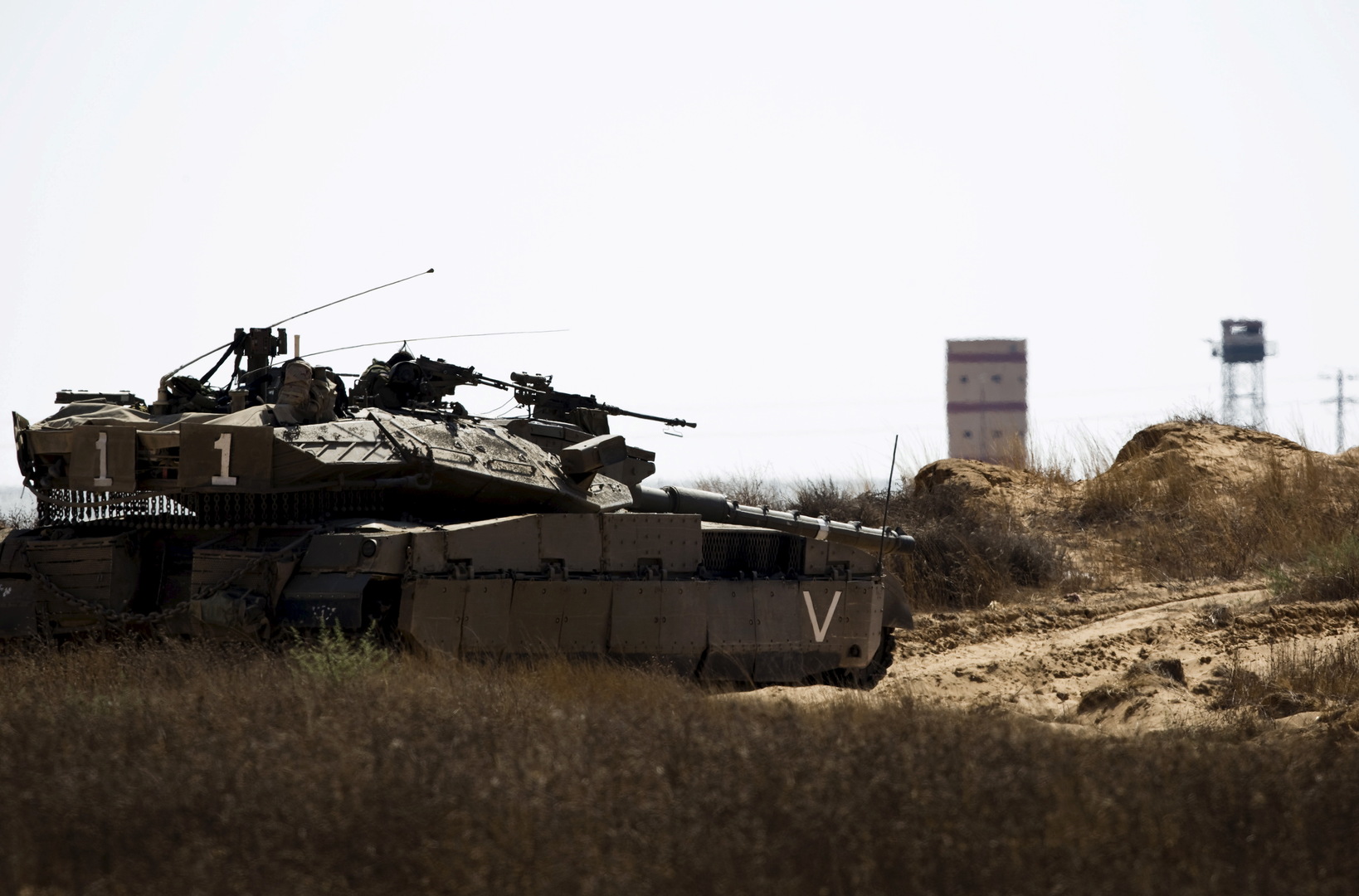 الجيش الإسرائيلي يقرر تغيير أوامر إطلاق النار بما  يشمل عمليات تجري على الحدود مع مصر