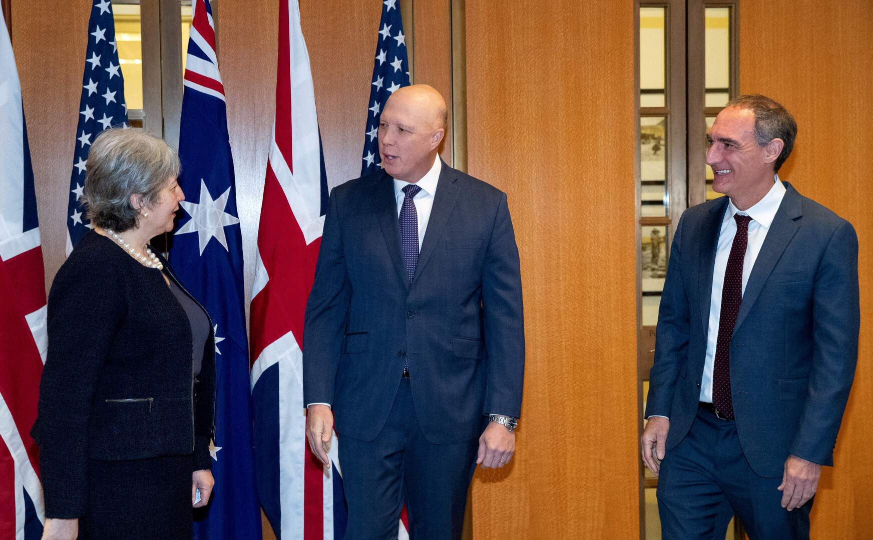 أستراليا توقع اتفاقية 