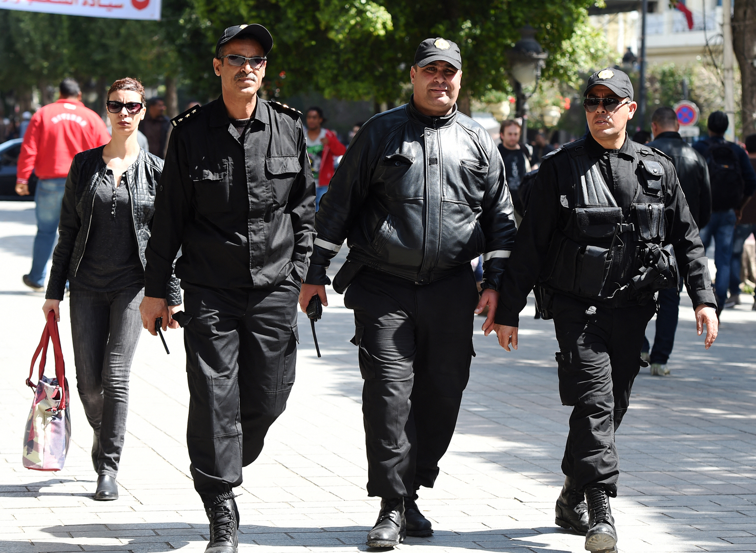 الأمن التونسي يعتقل 4 شباب بتهمة اغتصاب قاصر في حديقة عامة