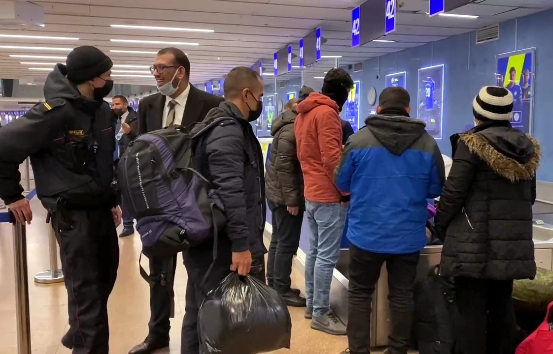 بعد إلغاء رحلة إجلاء جديدة.. 200 مهاجر في مطار مينسك بانتظار إعادتهم إلى العراق