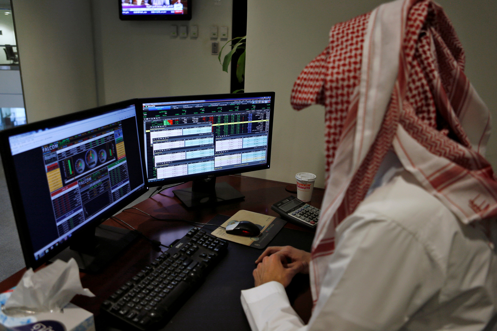 بورصة السعودية تتكبد أكبر خسارة أسبوعية لها في أكثر من عام