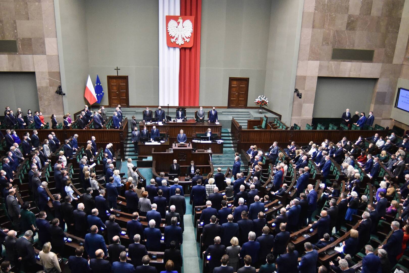 برلمان بولندا يصدق على تقييد الوصول إلى المناطق الحدودية