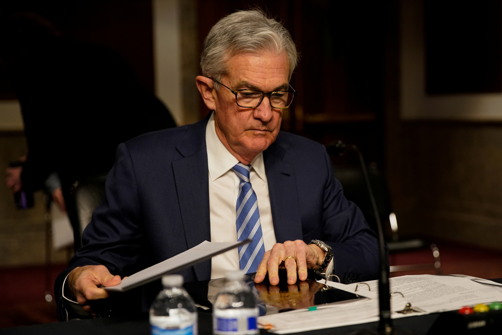 رئيس الاحتياطي الفيدرالي الأمريكي يحذر من تواصل ارتفاع معدل التضخم في الولايات المتحدة