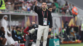برشلونة يسعى لحسم موقف تشافي