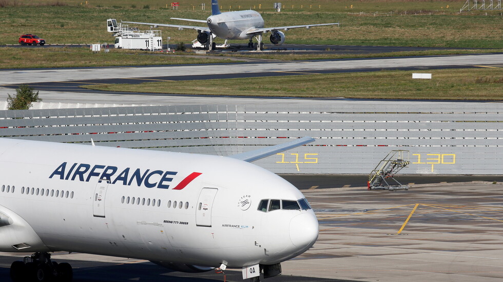فرنسا تستأنف الرحلات الجوية مع دول إفريقيا الجنوبية يوم السبت