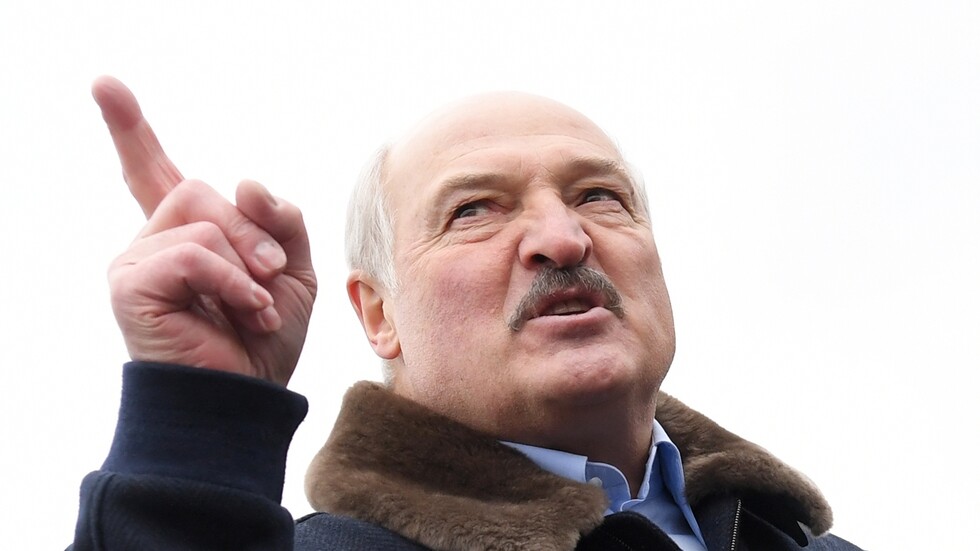 لوكاشينكو: بيلاروس بحاجة إلى منظومات "إس-400" بل وربما "إس-500"