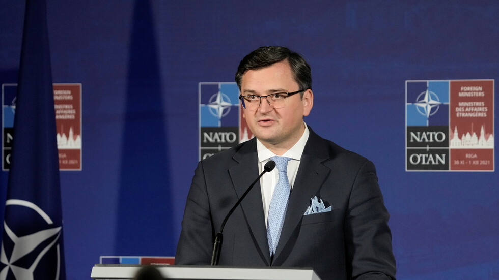 أوكرانيا: لا يمكن أن تمنعنا روسيا من التقارب مع الناتو