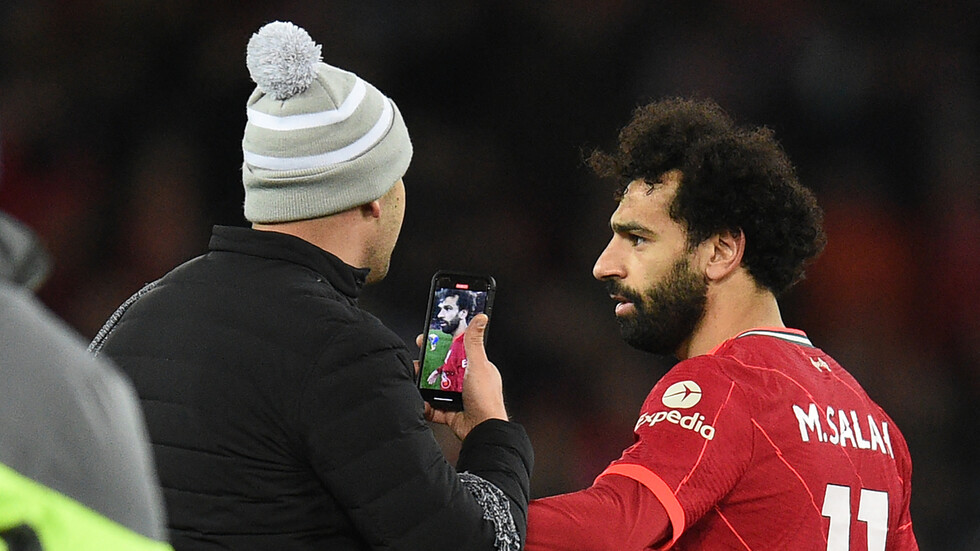 بكلمتين محمد صلاح يعلق على اختياره سابع العالم (فيديو)