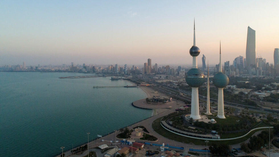 رئيس الوزراء الكويتي: الوضع الصحي مستقر ومنع دخول غير المطعمين إجراء أثبت نجاعته