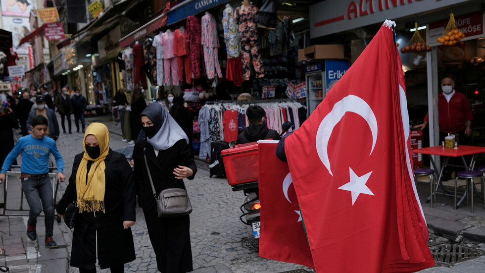 التضخم في تركيا يقفز إلى قمة 3 أعوام