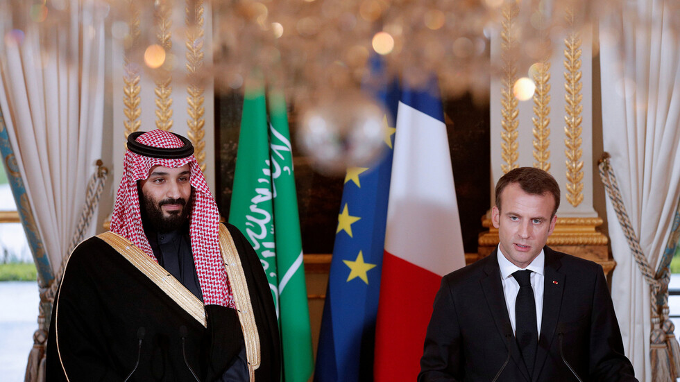 بالصور والفيديو.. محمد بن سلمان يستقبل ماكرون