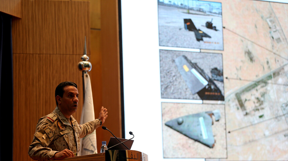 التحالف العربي يعلن تدمير مخازن أسلحة وتموين للحوثيين في صنعاء