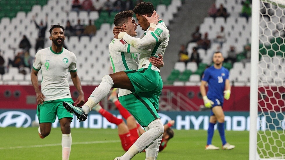 كأس العرب.. "الأخضر" السعودي ينجو بصعوبة من كمين "الفدائي" الفلسطيني (فيديو)