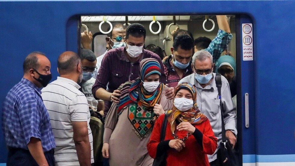 مصر.. 39 وفاة و892 إصابة جديدة بفيروس كورونا