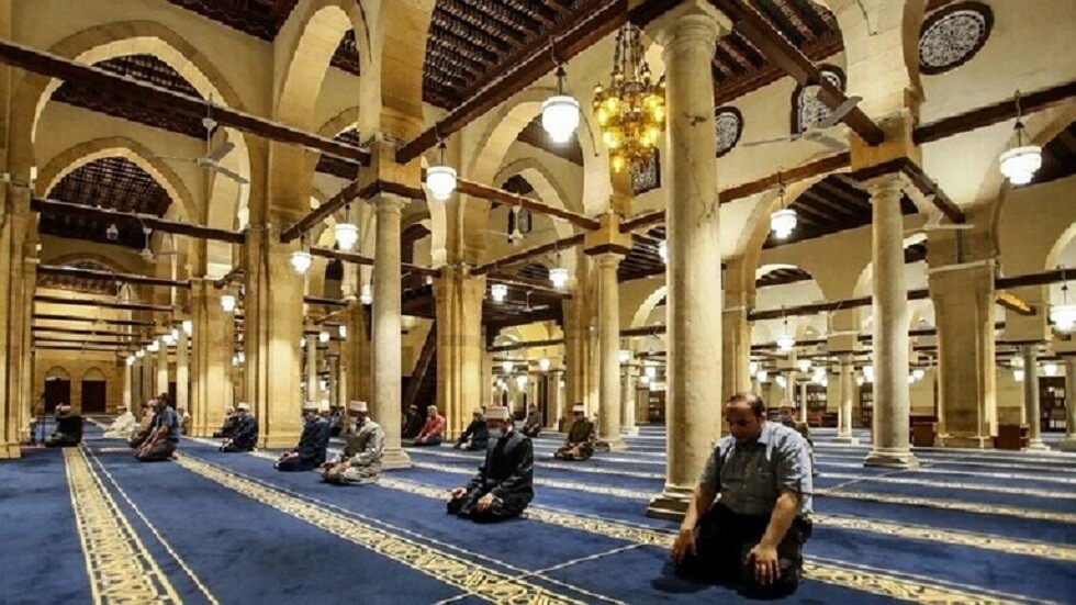 الأوقاف المصرية تحيل عددا من المسؤولين للتحقيق