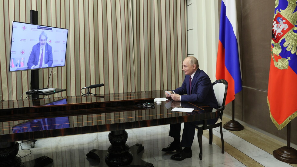 بوتين لرئيس الصليب الأحمر الدولي: متمسكون بالتشجيع على التطعيم ضد كورونا