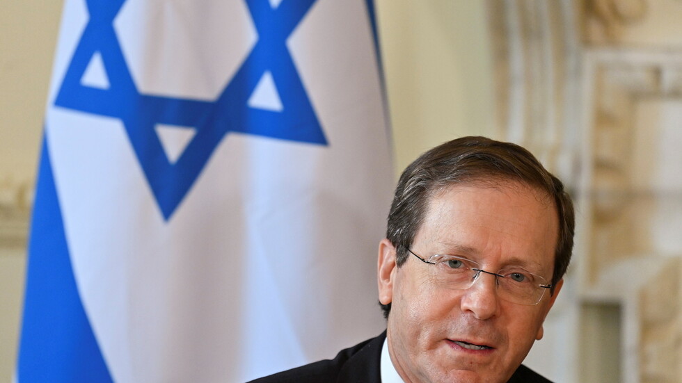 الرئيس الإسرائيلي: كل الخيارات ما زالت مطروحة لمواجهة التهديد النووي الإيراني