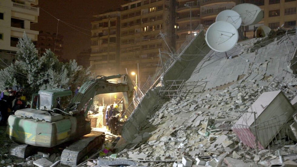 قتلى وجرحى في انهيار منزل بصعيد مصر