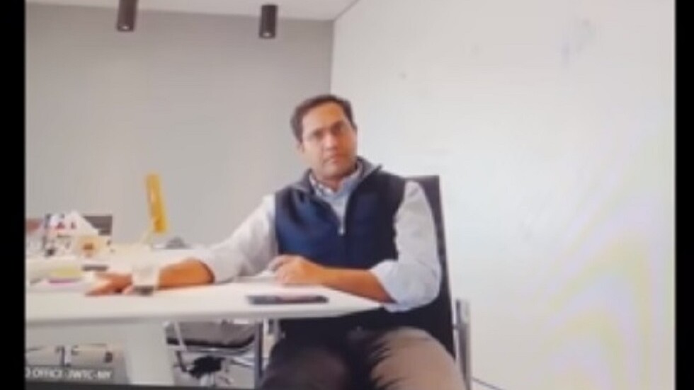 رئيس شركة أمريكية للرهن العقاري يطرد 900 موظف عبر 