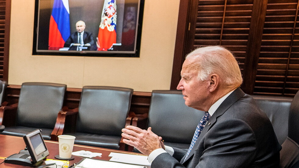 بايدن يطلع زعماء 4 دول أوروبية على نتائج مباحثاته مع بوتين