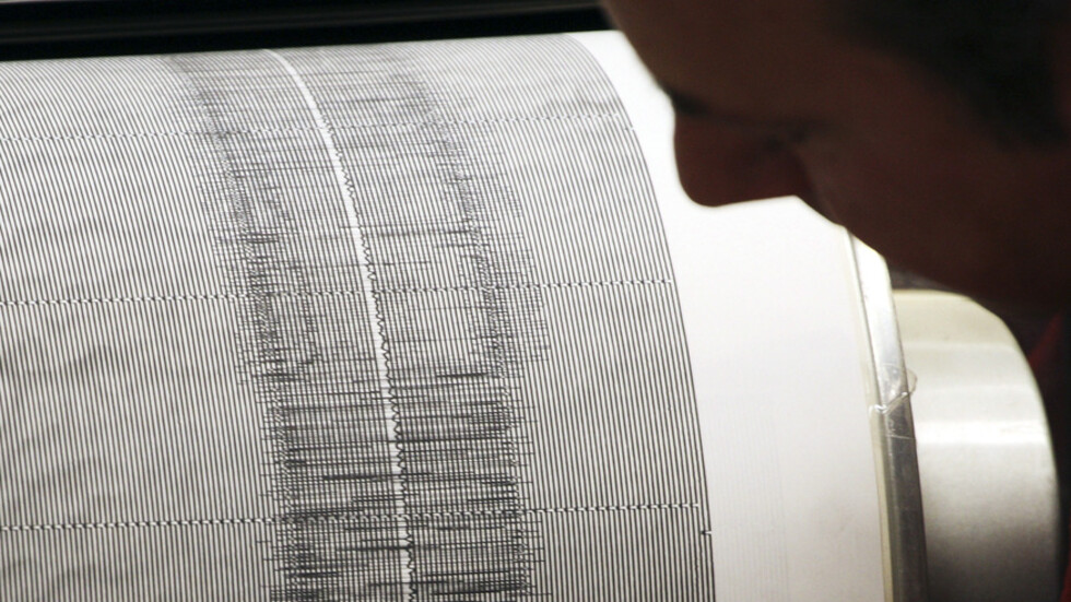 هزة أرضية تضرب مدينة جزائرية