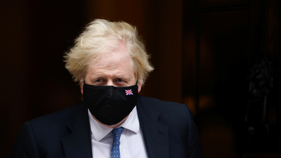 بوريس جونسون يواجه ضغوطات كبيرة بعد مقطع فيديو لاحتفاله بعيد الميلاد دون احترام إجراءات الحجر