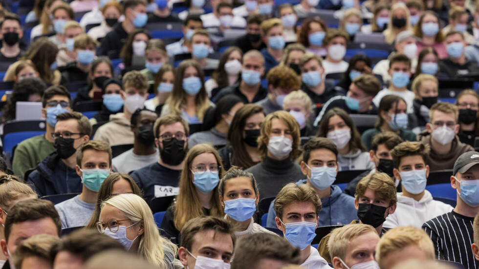 ألمانيا تسجل أعلى وفيات يومية بكورونا منذ فبراير