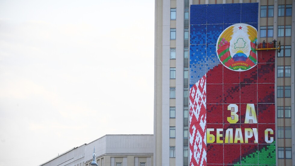 بيلاروس ترد على العقوبات الغربية بفرض حظر غذائي