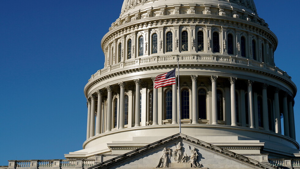 مجلس النواب الأمريكي يقر تشريعا يضيق الخناق على منتجات من إقليم شينجيانغ الصيني