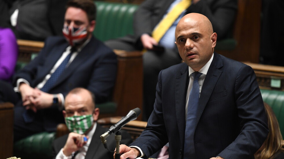 وزير الصحة البريطاني: "أوميكرون" ينتشر بشكل أسرع من أي متحور