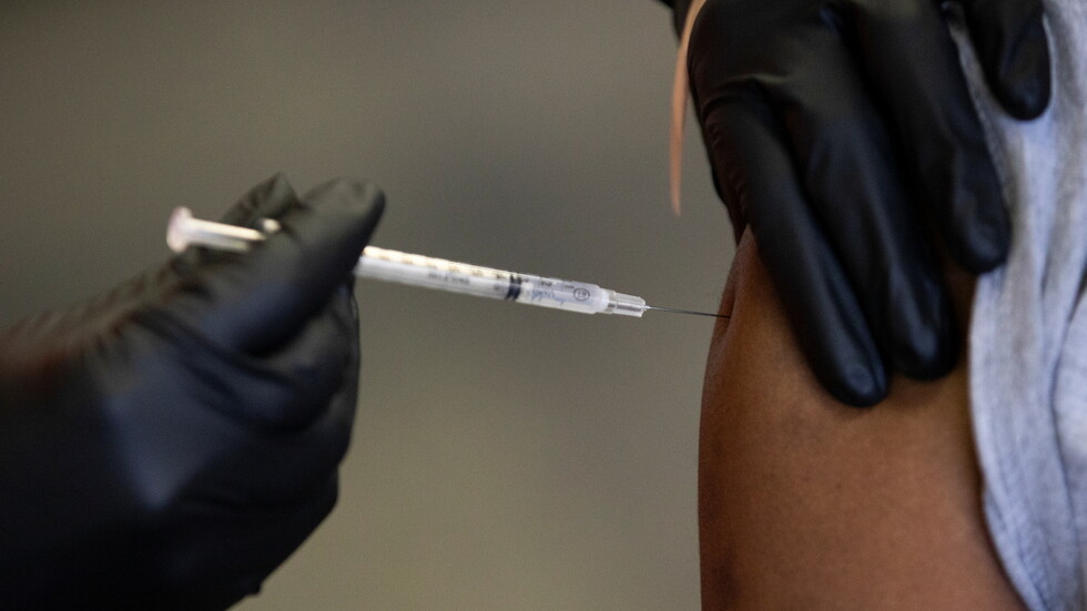 سلوفاكيا تقدم حافزا ماليا لتطعيم المواطنين من سن الـ60 وما فوق ضد كورونا