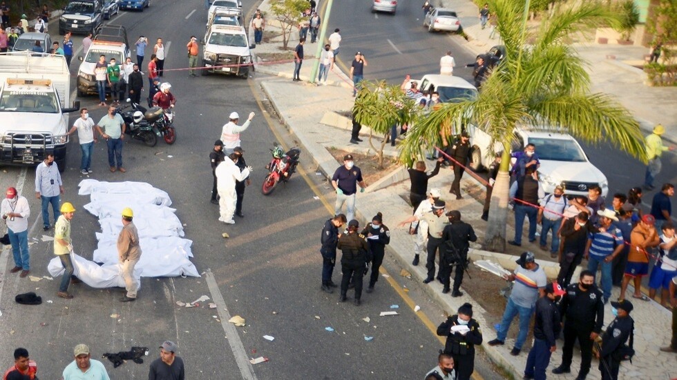 المكسيك.. مقتل ما لا يقل عن 49 شخصا في حادث سير