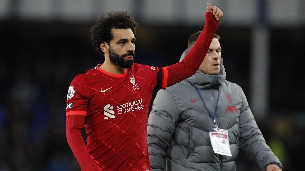 أسطورة إنجلترا يطلق لقبا جديدا على صلاح ويكشف سبب تفضيله على ميسي