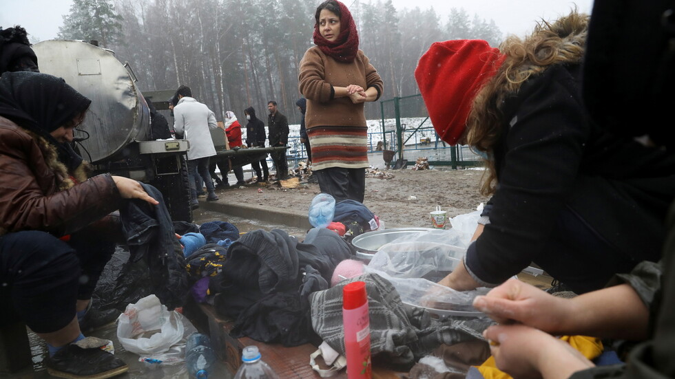 نساء وأطفال عالقون على الحدود البيلاروسية - البولندية يوجهون نداء لألمانيا