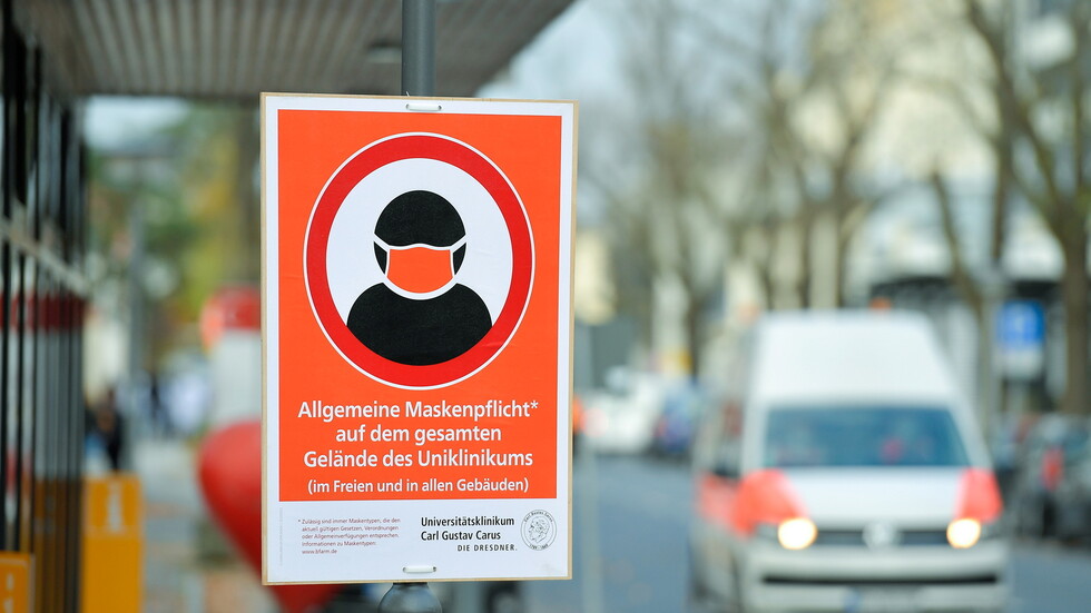 ألمانيا تقر إلزامية التطعيم للعاملين في القطاع الصحي