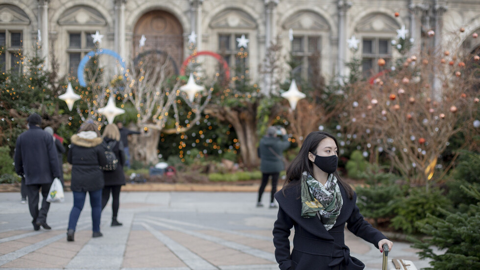 فرنسا تسرع وتيرة حملة التطعيم مع تصاعد الإصابات بكورونا