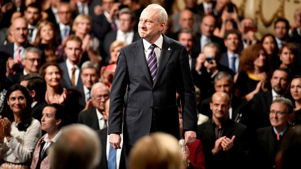 الفيلسوف الأمريكي ساندل: نجاح الإصلاحات السعودية يحتاج للتفكير النقدي