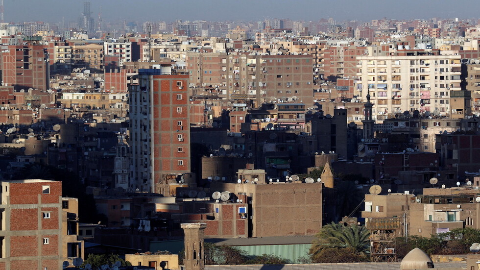 مصر..مهندس يقتل زوجته ويلقي بنفسه من الطابق الـ12