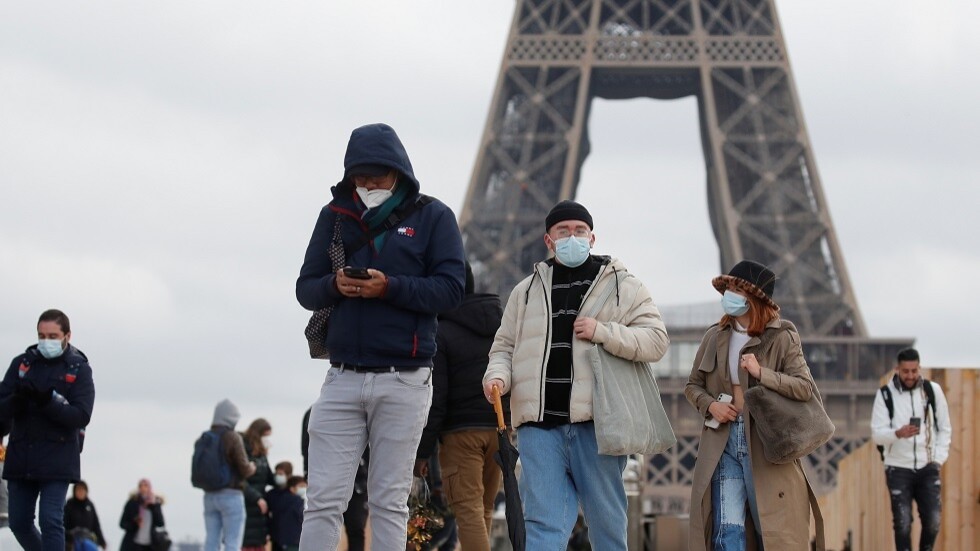 فرنسا تسجل 48 وفاة ونحو 44 ألف إصابة جديدة بكورونا
