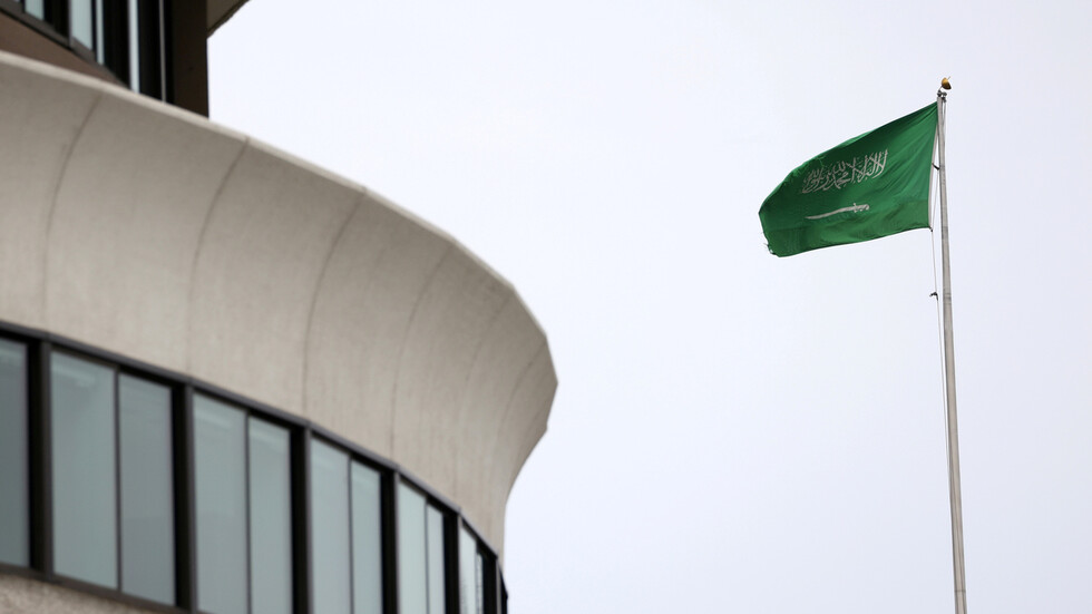 السعودية تقرر خفض إنفاقها العسكري بـ10% في ميزانية 2022