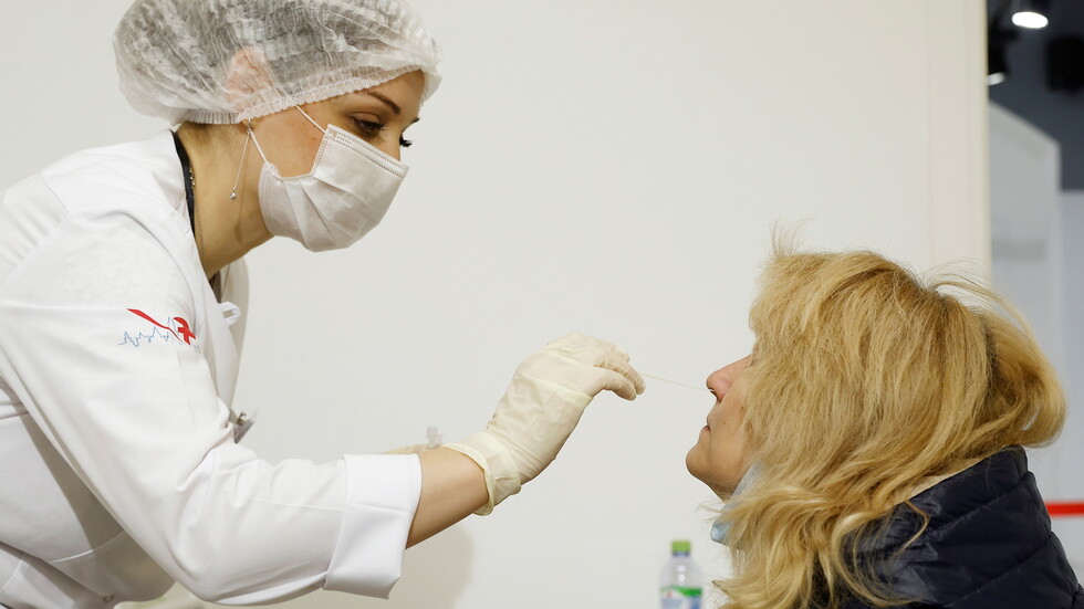 روسيا تسجل 29558 إصابة جديدة بفيروس كورونا و1121 حالة وفاة