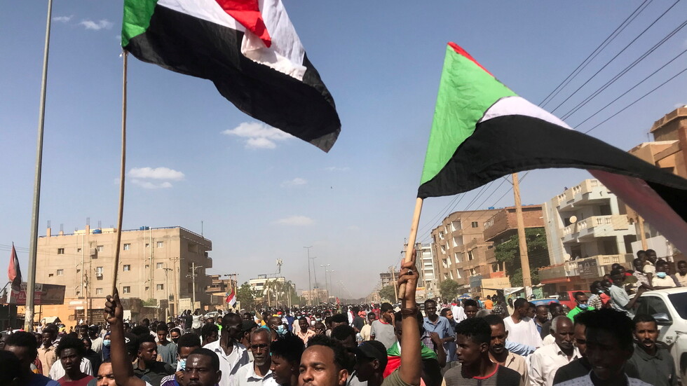 السودان.. دعوات لمظاهرات مليونية والسفارة الأمريكية تؤكد دعمها للمتظاهرين