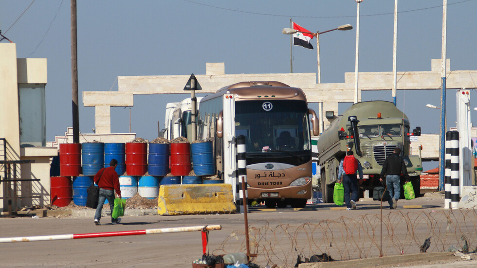 لبنان.. المجلس الشيعي يعلق على القرار السوري بفتح الحدود أمام اللبنانيين