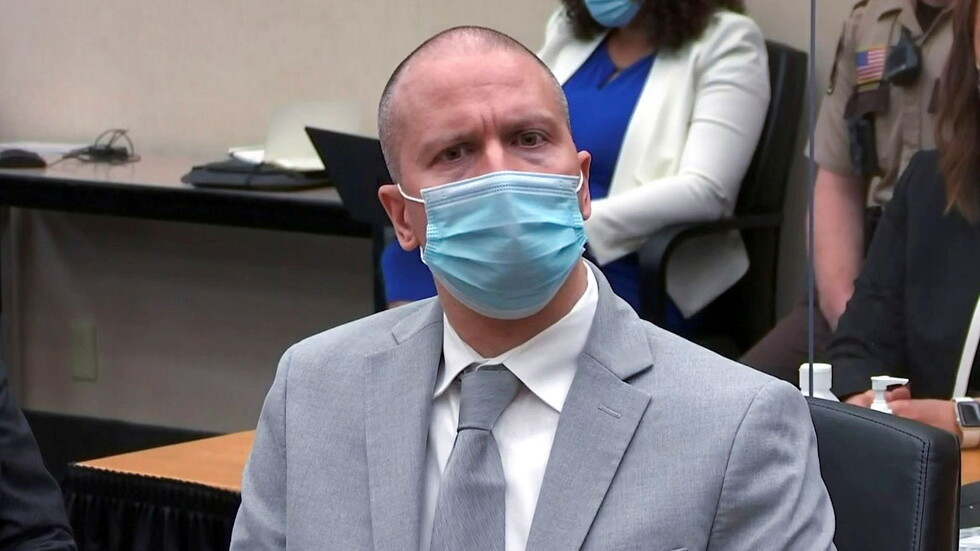 الشرطي المدان بقتل جورج فلويد يغير التماسه إلى 